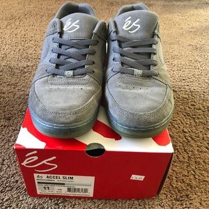 Es Men’s Shoe!